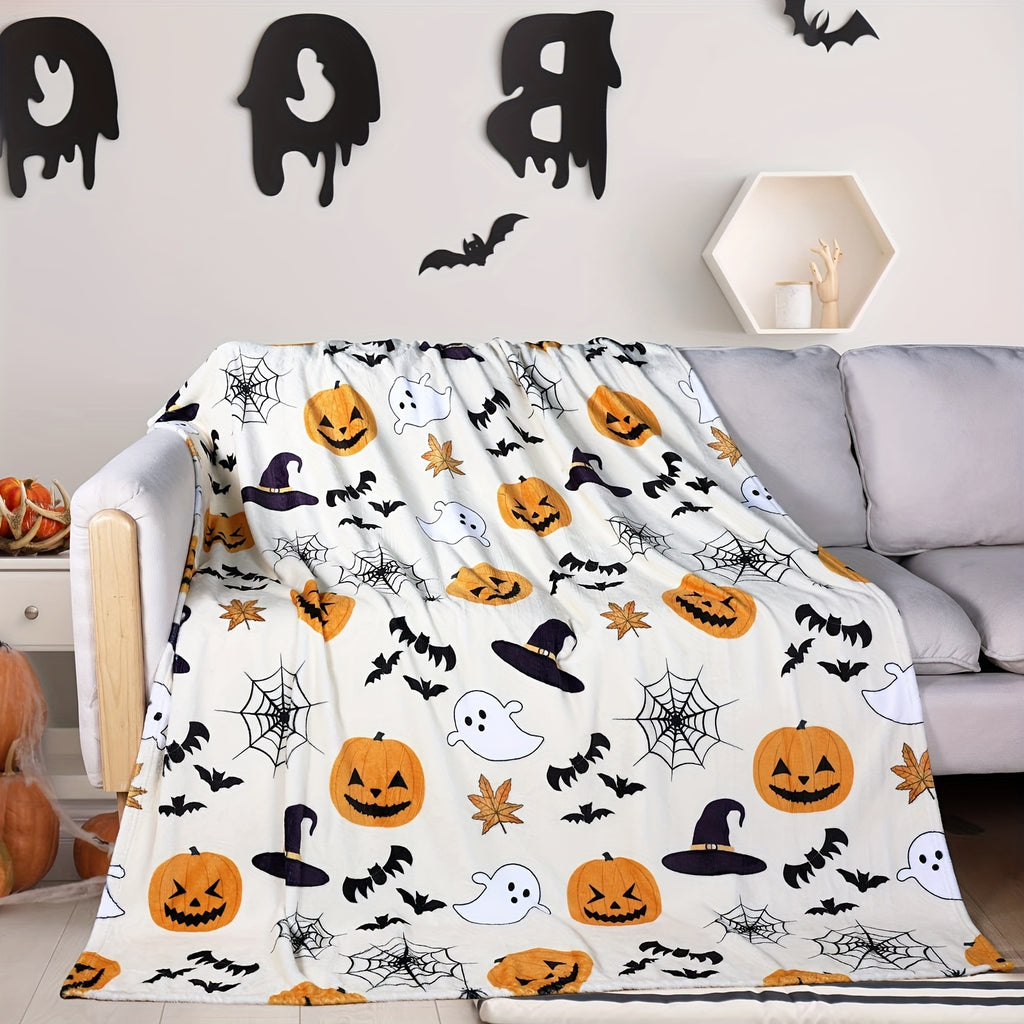 1pc Halloween Pumpkin Bat Pattern Flannel Blanket, Soft, Comfortable, and Warm, White Design, Durable Plush Surface, All-Season Universal Sofa Blanket, Warm Throw Blanket, Multiple Sizes Available, Suitable for Living Room Sofa, Bedroom Bedside