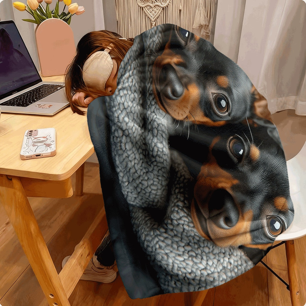 1pc Soft Single-Sided Printed Blanket Two Cute Black & Brown Miniature Pinscher Dogs Cozy All-Season Throw for Sofa Chair Car & Living Room Decor Vintage Style 100Count Perfect for