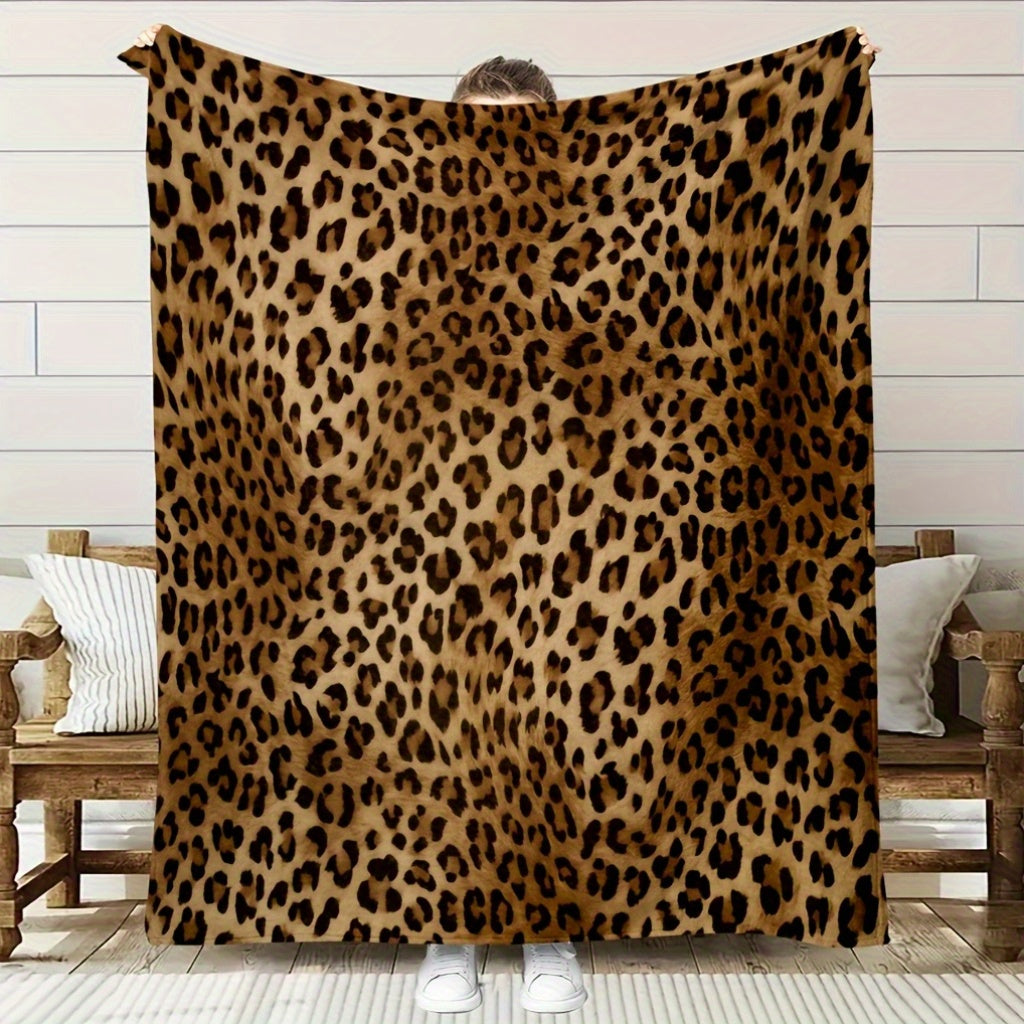 1pc 2D Printed Flannel Leopard Print Blanket, Featuring a Leopard Print Design¡ªsoft, Warm, and Cozy, Lightweight and Durable, Available in Multiple Sizes, Perfect for Holiday Gatherings, Living Room Lounging, Bedroom Warmth, and Office Naps.