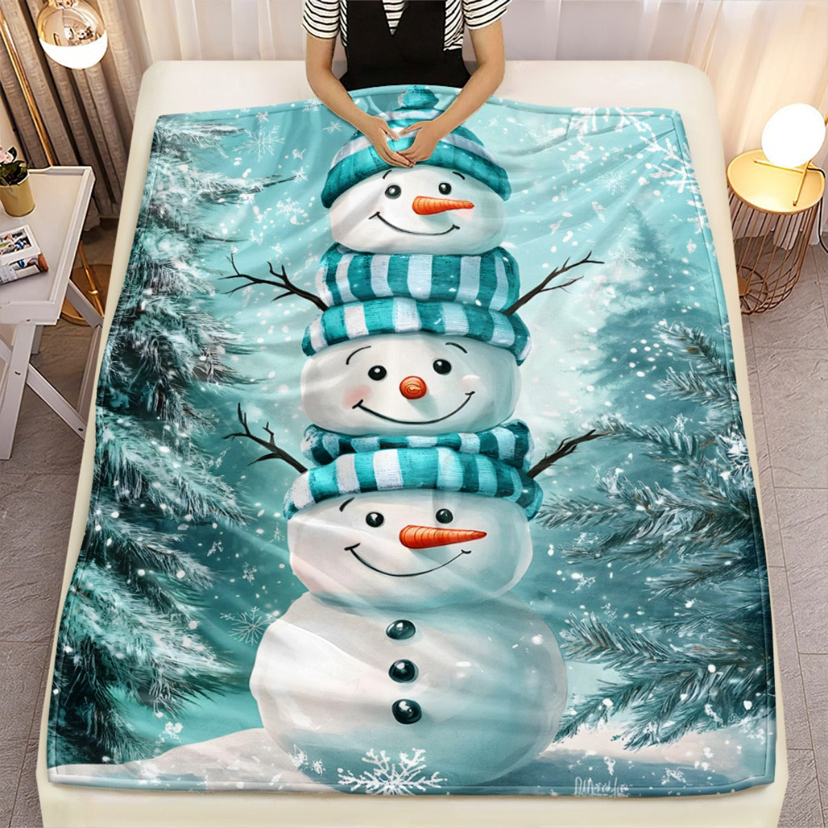 1pc Snowman and Pine Branch Blue Themed Flannel Large Blanket, Christmas Winter Decorative Design, Large Plush Throw Blanket, Suitable for Holiday Home Decor, Reading Time, and Bedroom Bed Use