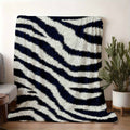 1 Zebra-stripe Blanket, Black and White Striped Print Design, Throw Blanket, Soft Flannel Plush Surface, Lightweight and Durable, Multiple Sizes Available, Suitable for Holiday Decor, Living Room Lounging, Bedroom Sleep, Study Reading