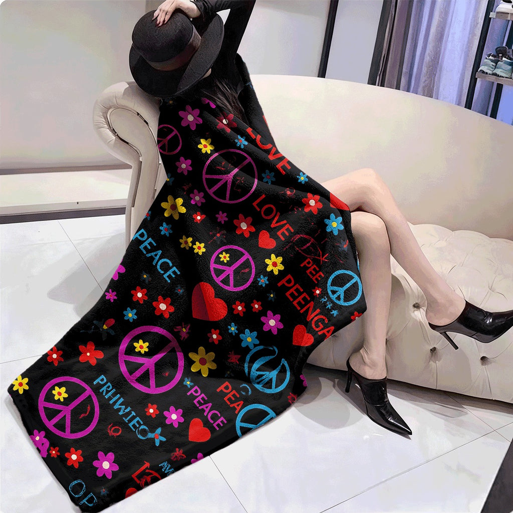 1pc Cozy Love & Peace Graffiti Flannel Throw Blanket Soft, Reversible for All Seasons Perfect for Couch,, Travel Available In Multiple Sizes