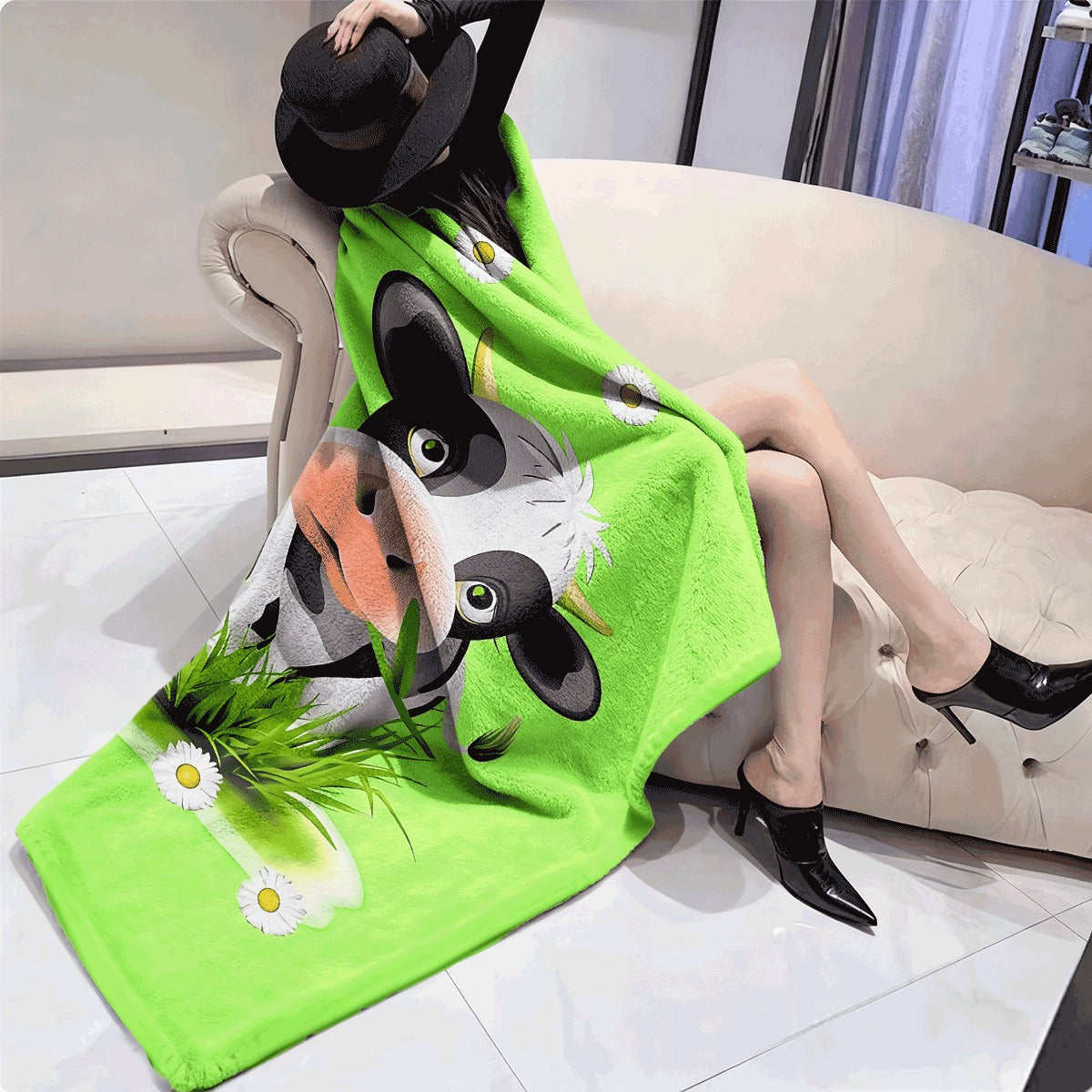 1pc Flannel Blanket Cartoon Calf Printed Green Blanket Warm Cozy Soft Blanket for Couch Sofa Car Office Camping Travelling