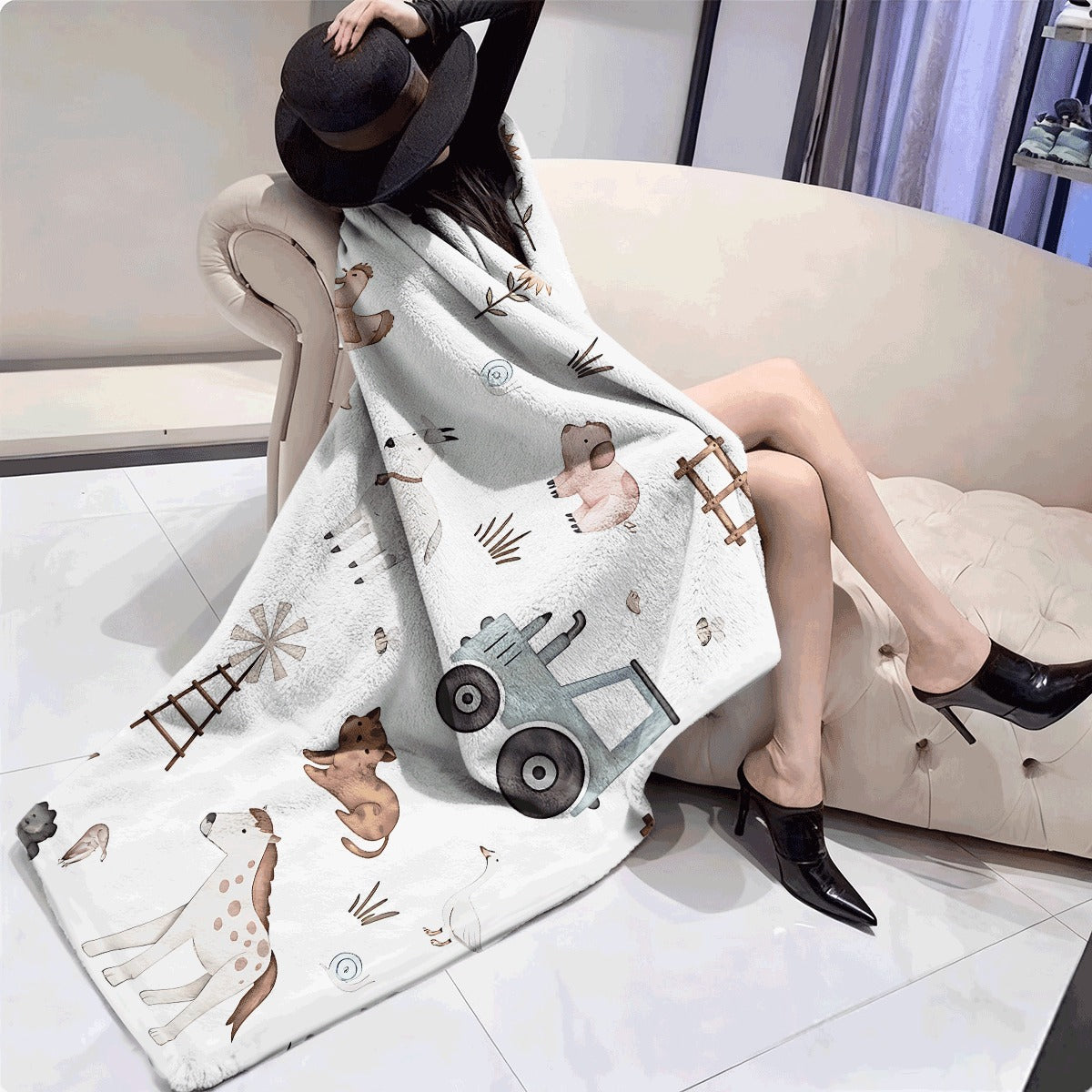 1pc Cute Farm Animal & Vehicle Pattern Flannel Blanket Soft Throw with Tractor Barn Chickens Goats & Sunflowers Cozy All-Season Blanket for Room Room Decor Lightweight Plush